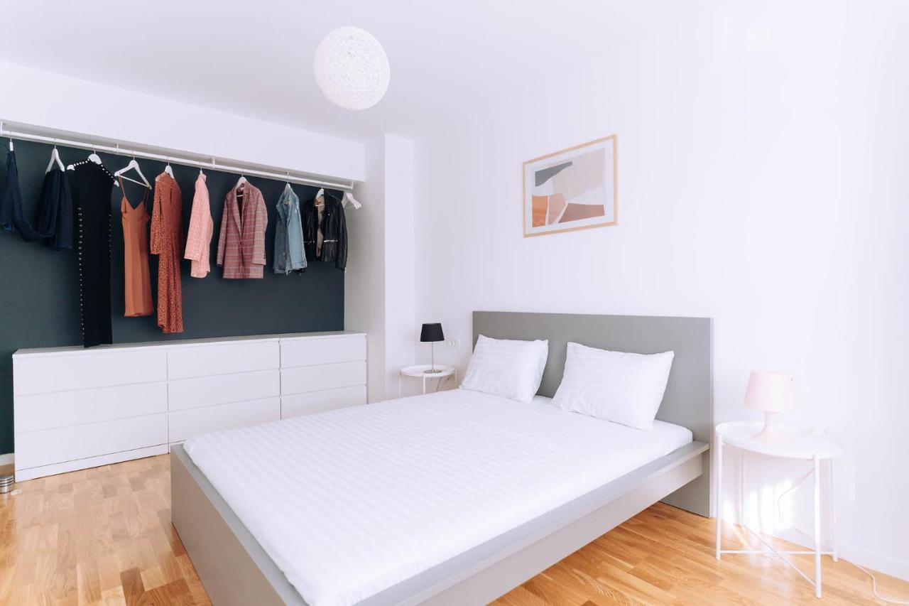 Flamingo Suites Oradea Exterior foto
