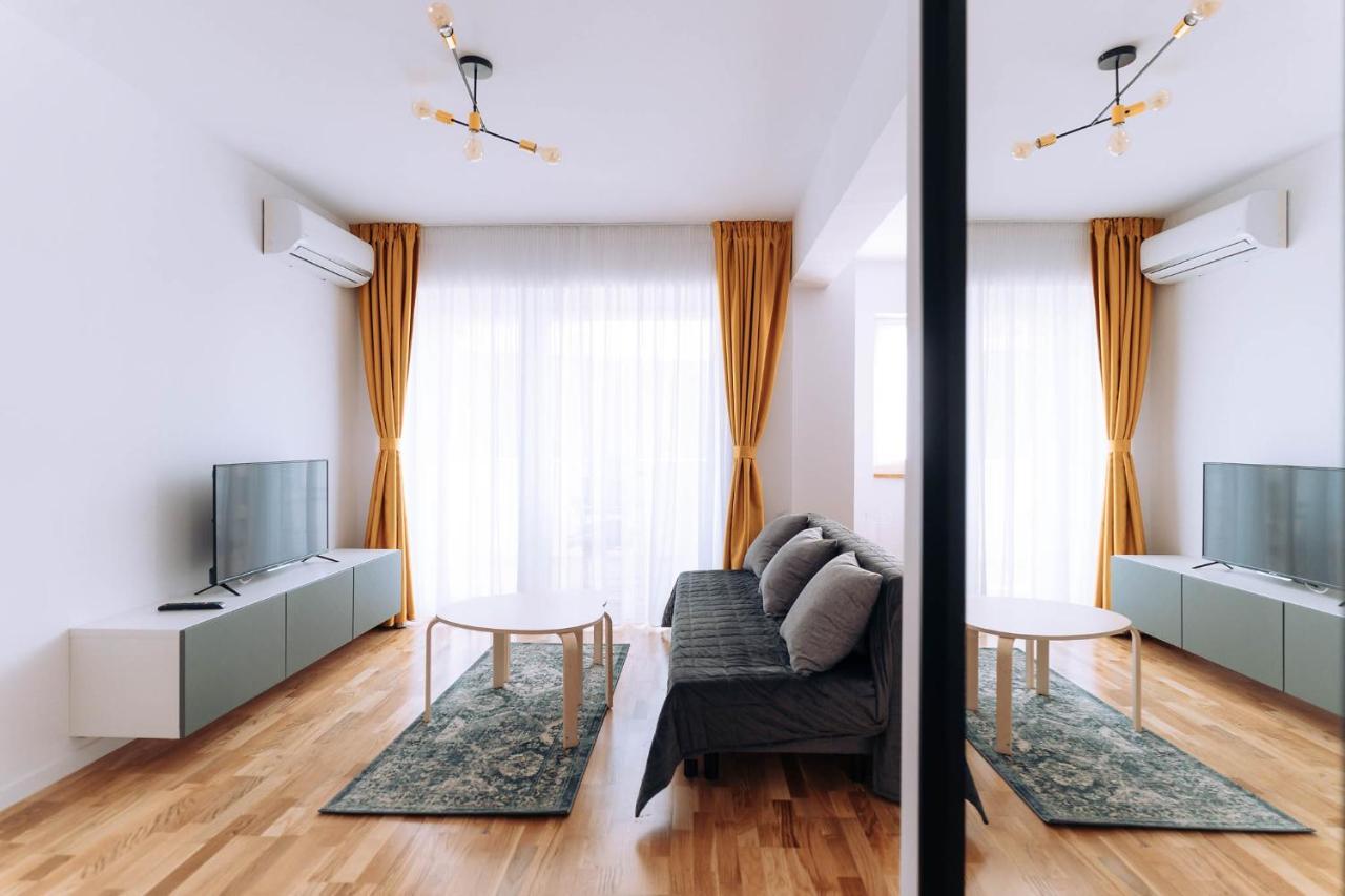 Flamingo Suites Oradea Exterior foto