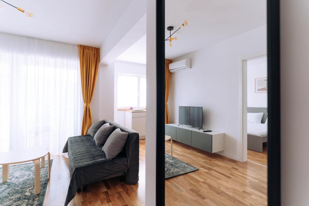 Flamingo Suites Oradea Exterior foto