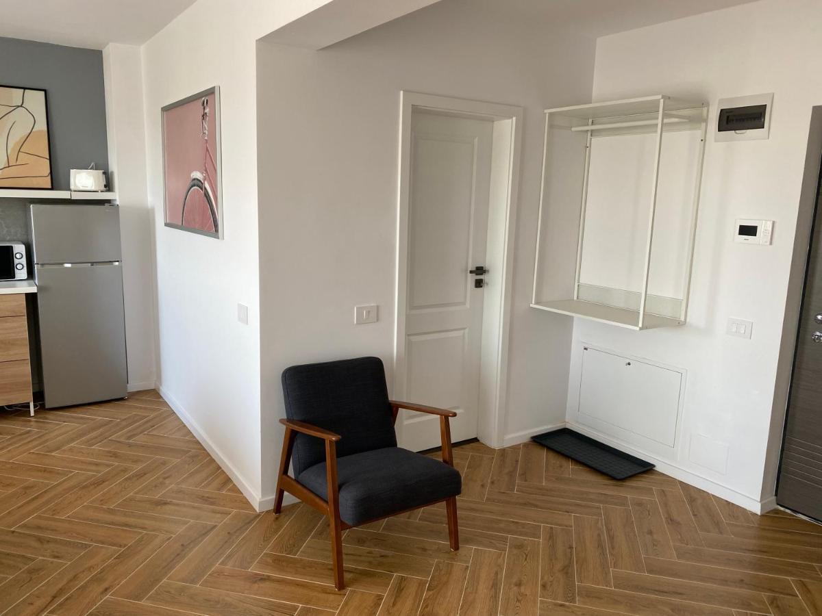 Flamingo Suites Oradea Exterior foto